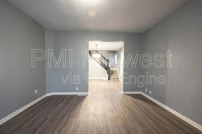 Foto del edificio - 642 N Parker Ave