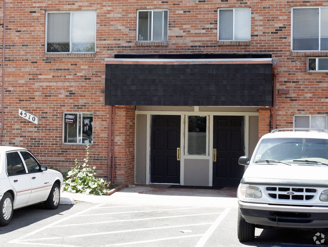 Foto principal - Saint Clair Place Apartments