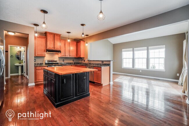 Building Photo - 829 Fairwinds Dr, Gibsonia, PA, 15044