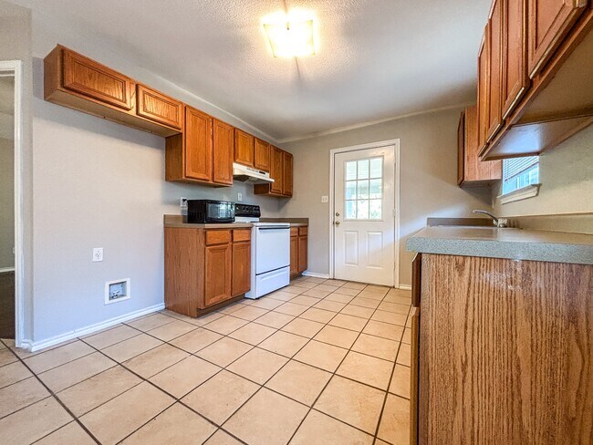 Foto del edificio - 1133 Misty Acres Dr