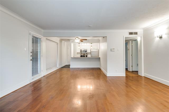 Foto del edificio - 5931 E University Blvd