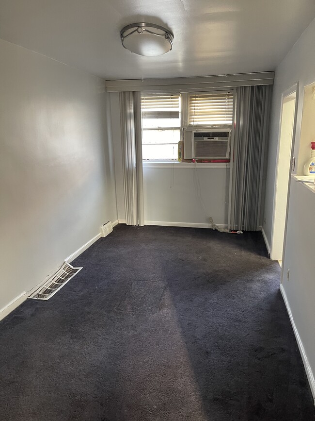 Building Photo - 7544 Fayette St