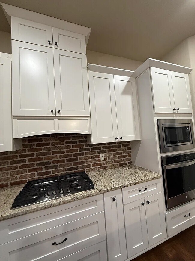 Building Photo - 1110 Bernard Meadows Dr