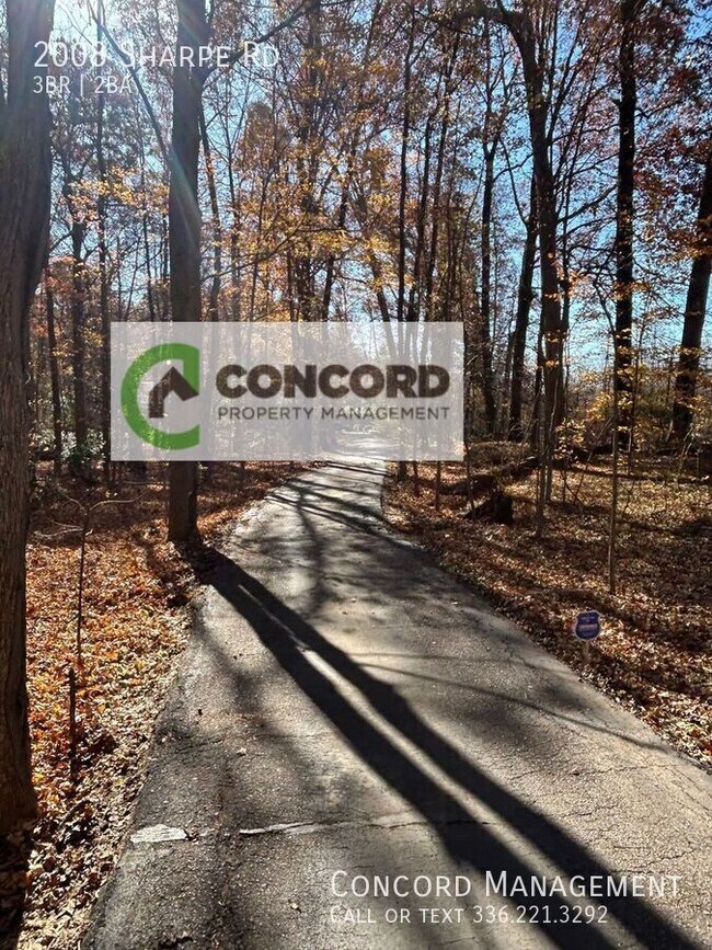 Foto del edificio - 2008 Sharpe Rd