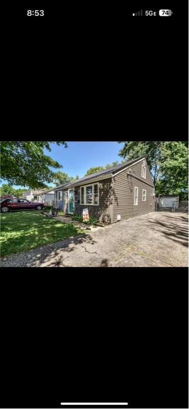 Building Photo - 1361 E 349th St
