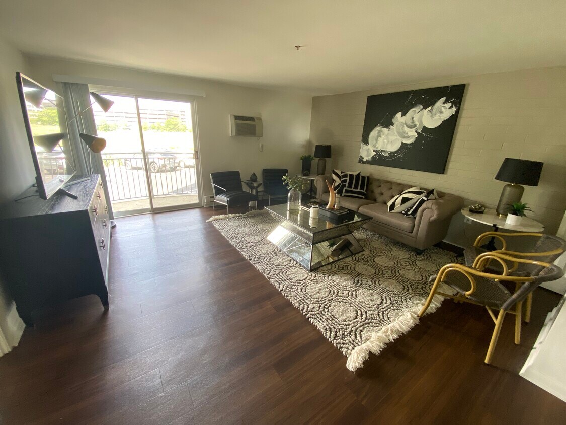 132 W Squantum St, Quincy, MA 02171 Apartments in Quincy, MA