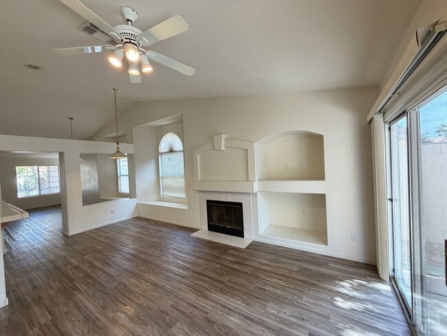 Building Photo - 9841 Double Rock Dr