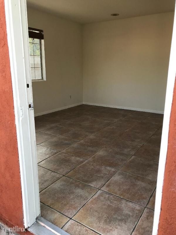 Building Photo - 1 br, 1 bath Apartment - 9906 Lull St