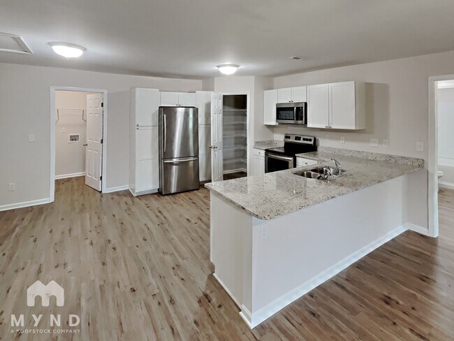 Foto del edificio - 3284 Anderson Mountain Rd
