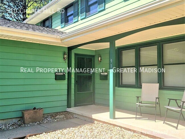 Building Photo - Private Corner Lot Duplex in Quiet Neighbo...