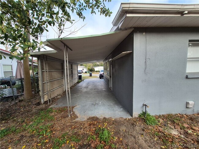 Foto del edificio - 11 S Barbour St