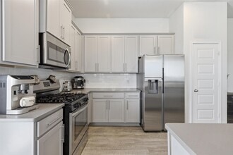 Building Photo - 4429 Ibiza Ln
