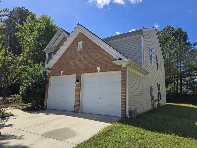 Foto del edificio - 5030 Reservoir Rd