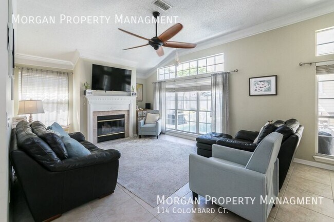 Foto del edificio - 114 Colombard Ct