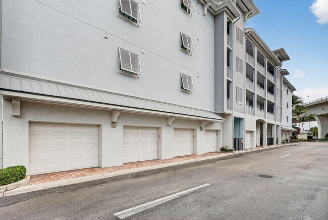 Building Photo - 675 NW Flagler Ave