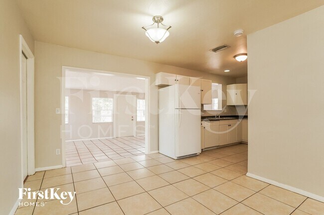 Foto del edificio - 432 SW 37th Terrace