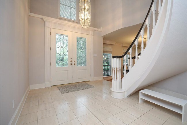 Building Photo - 7 Hickory Shadows Dr