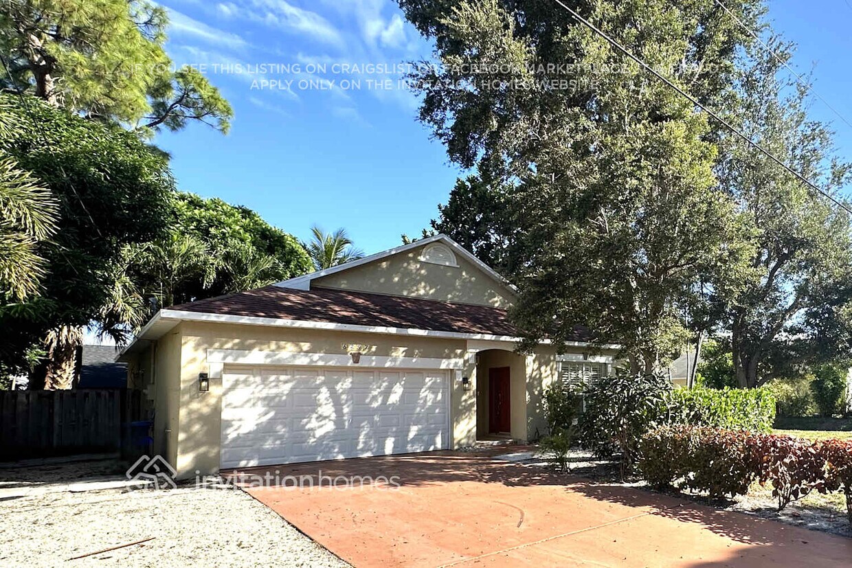 Foto principal - 6297 Lauderdale St