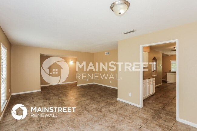 Foto del edificio - 6515 Forestview Dr