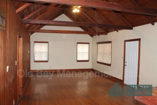 Building Photo - 855 Azalea Rd