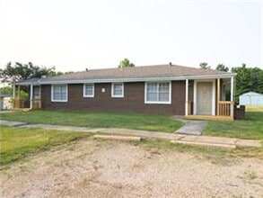 Building Photo - 26 SE 250th Rd