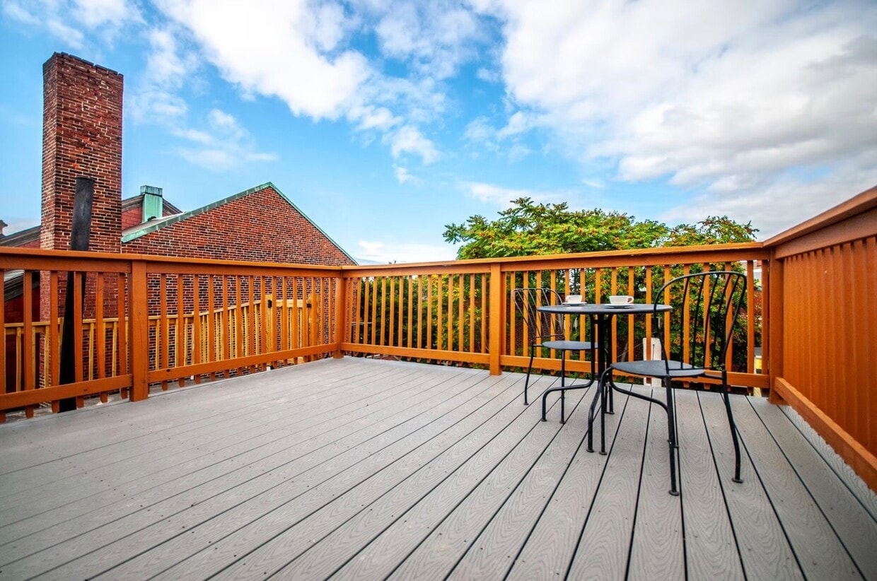 Photo - 80 Marion St - Penthouse apartment with roof top deck