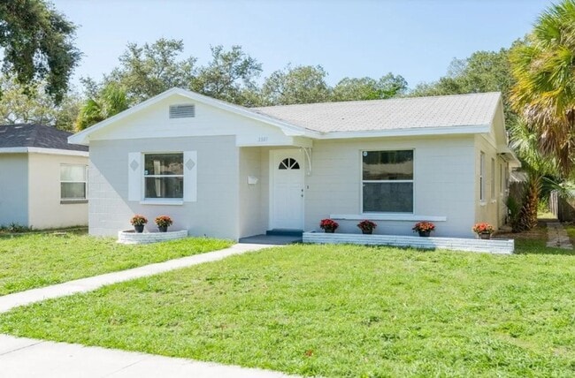 Housing Voucher Accepted: Charming 3-Bedro... - Housing Voucher Accepted: Charming 3-Bedro... House