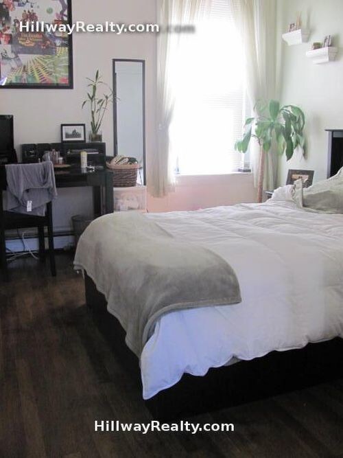 Foto del edificio - 1644 Tremont St