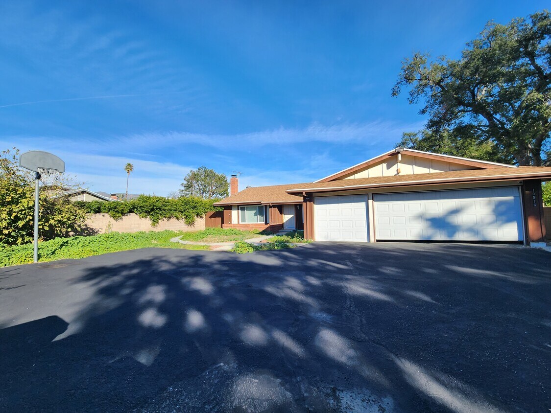 10516 Vassar Ave, Chatsworth, CA 91311 House Rental in Chatsworth, CA