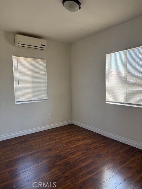 Foto del edificio - 3716 Earle Ave