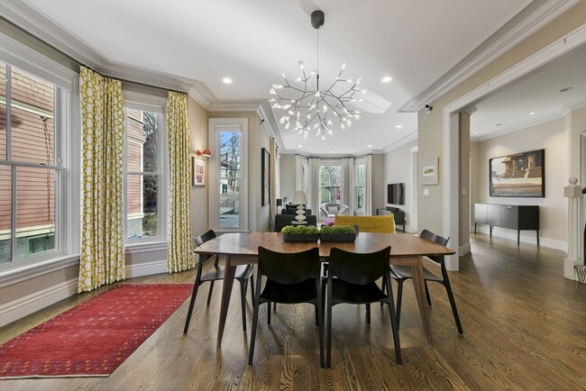 Building Photo - 13 Greenough Ave