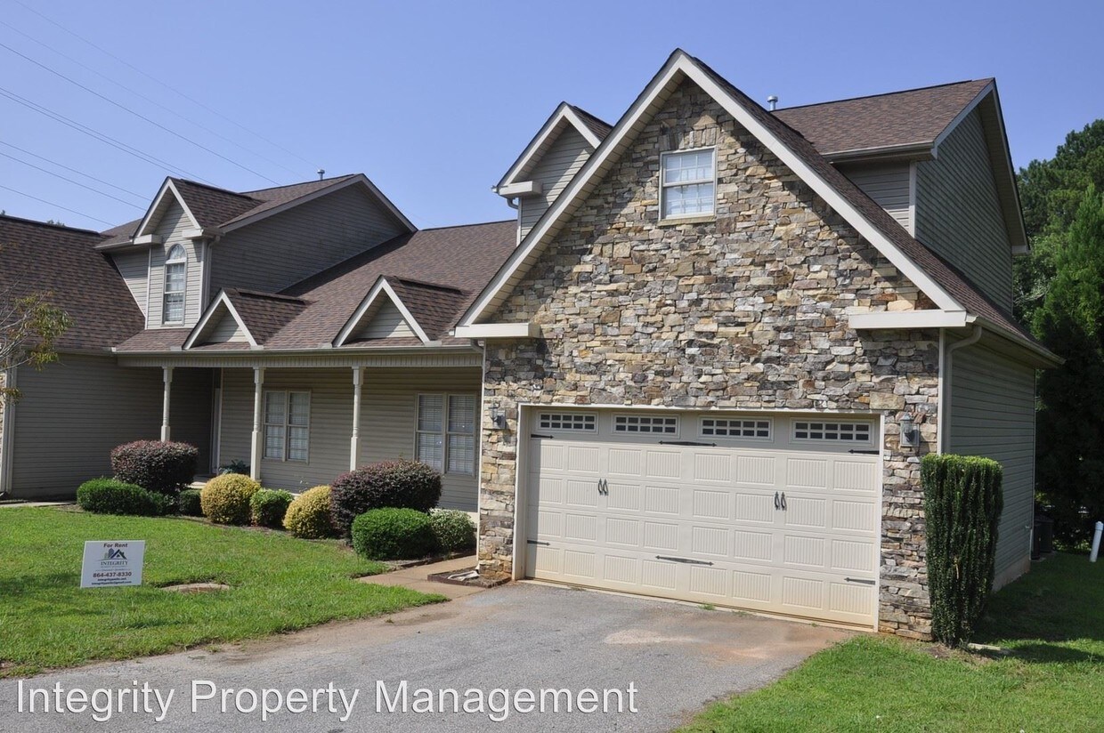 6 Robert de Brus Cir, Anderson, SC 29621 Condo for Rent in Anderson