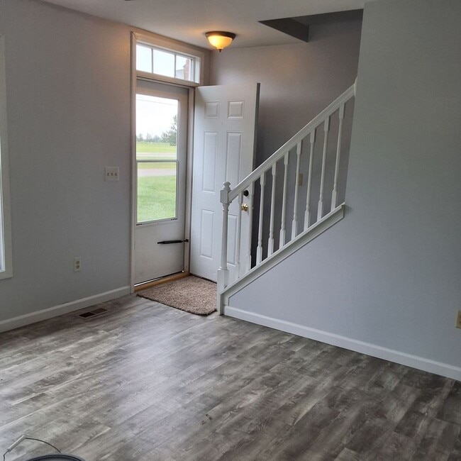 Photo - 2911 Miamiview Ct Apartment