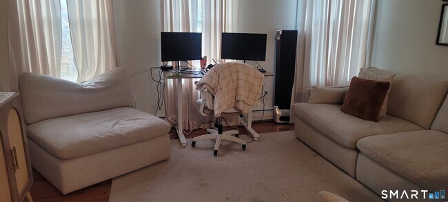 Foto del edificio - 155 Tracy Ave