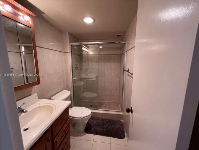 Foto del edificio - 2 bedroom in Hallandale FL 33009