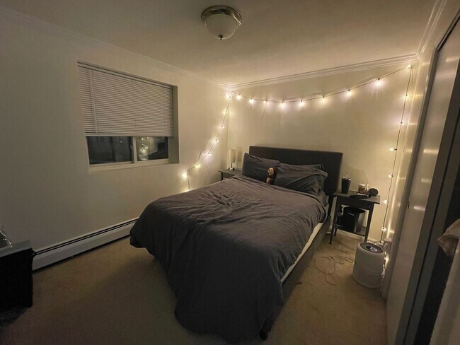 Foto del edificio - Charming 2 Bedroom-No Broker Fee