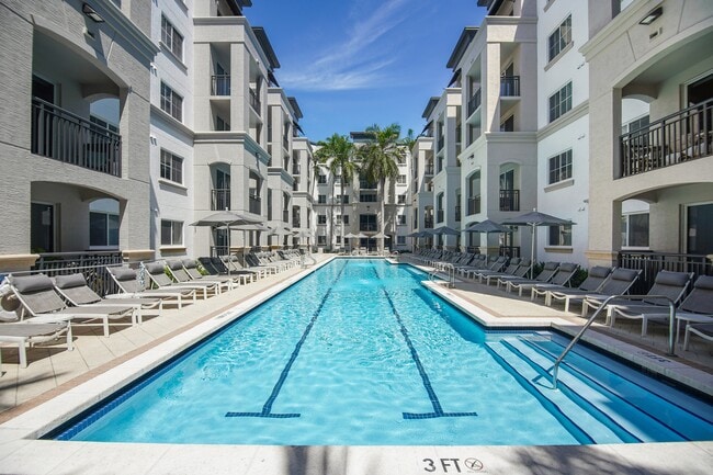 Foto del edificio - Red Road Commons