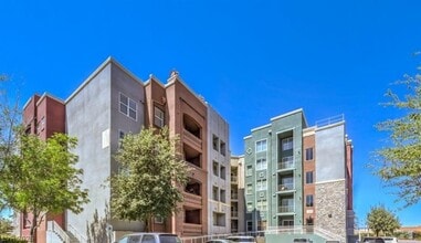 Building Photo - 20 E Serene Ave