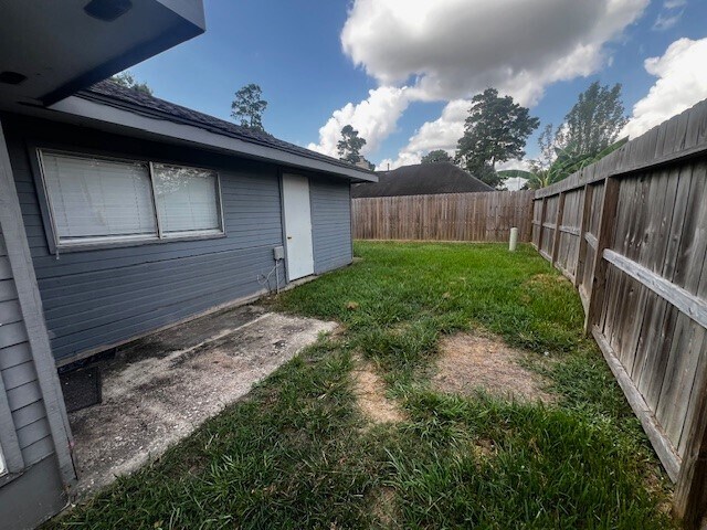 Foto del edificio - 22119 Moss Falls Ln