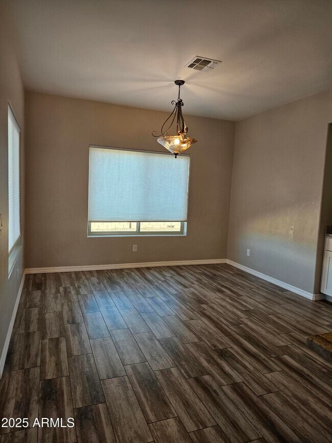 Foto del edificio - 7810 E Sky Island Pl