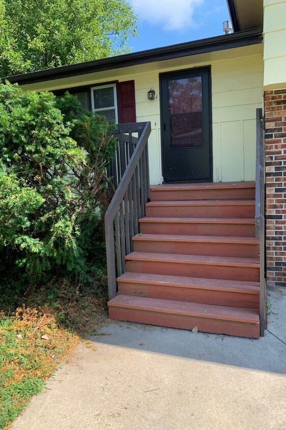 Primary Photo - 446 Grandview Unit 1 - 2BR 1 Bath