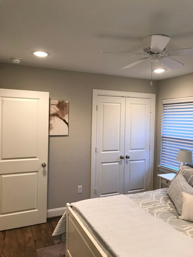 Foto principal - 2107 Hewitt Dr