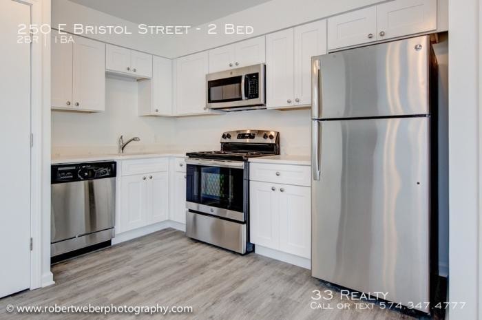 Foto principal - 2 bedroom in Elkhart IN 46514