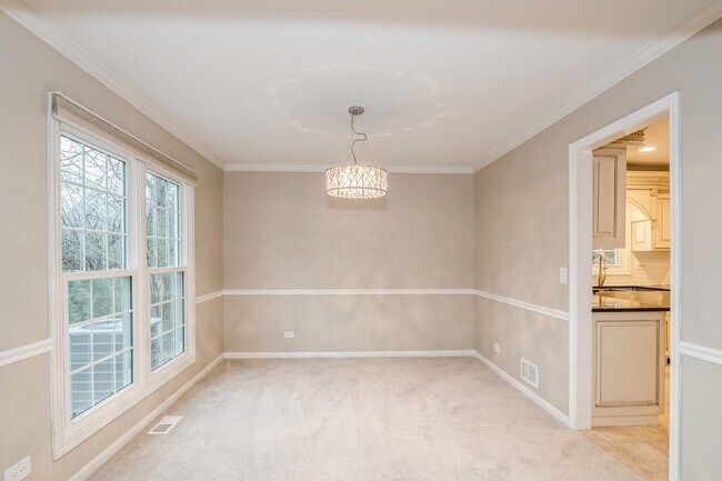 Building Photo - 17454 W Westwind Dr