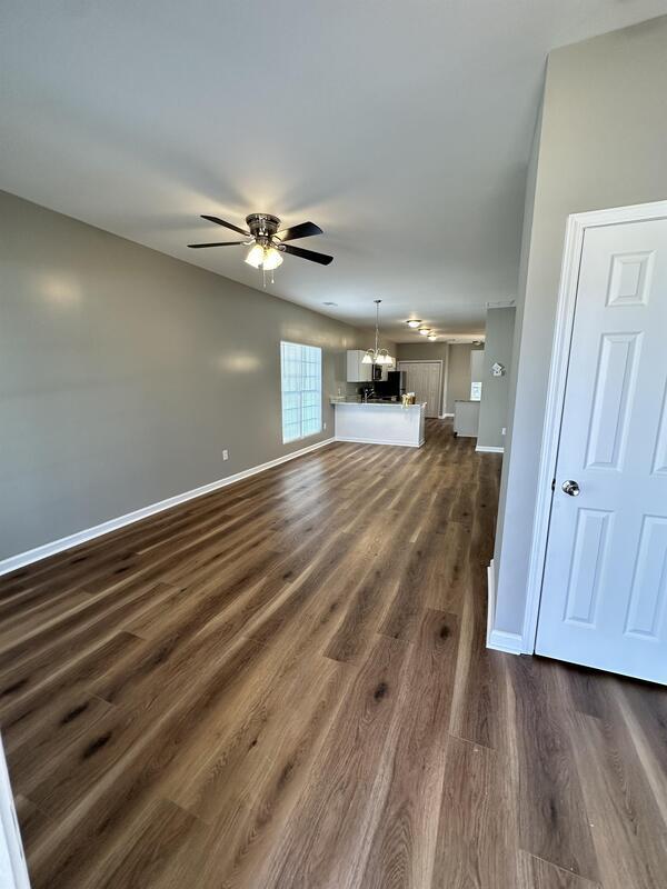 Foto del edificio - 294 Cedar Creek Rd