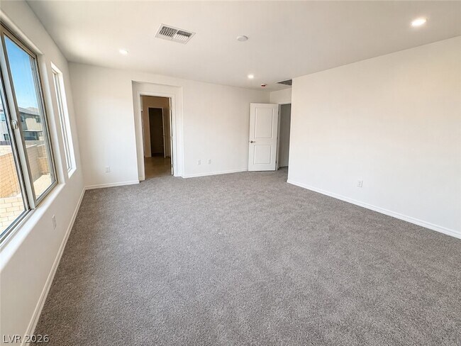 Building Photo - 7443 Legacy Pt St