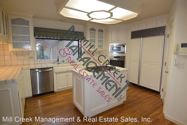 Foto del edificio - 2 br, 2 bath House - 2812 W. Border Links Dr.