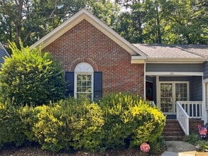 Building Photo - 1101 Esher Ct