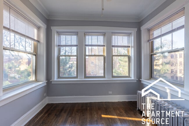 Building Photo - Lincoln Square 2 bedroom - Heat INCLUDED!