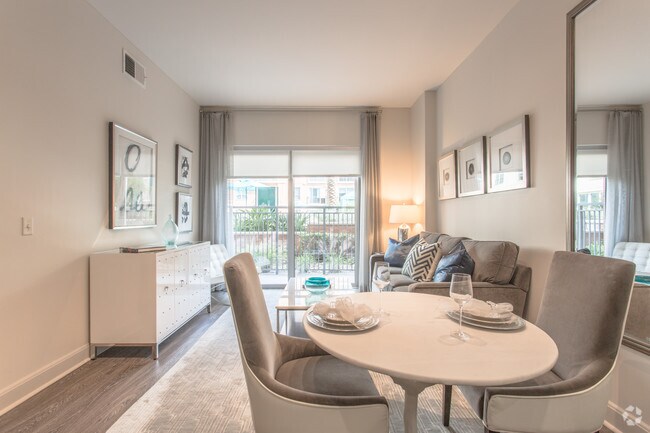 One Lakes Edge Apartments - The Woodlands Tx Apartmentscom